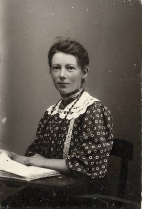 1918 ca. Mathilde Dommergaard.